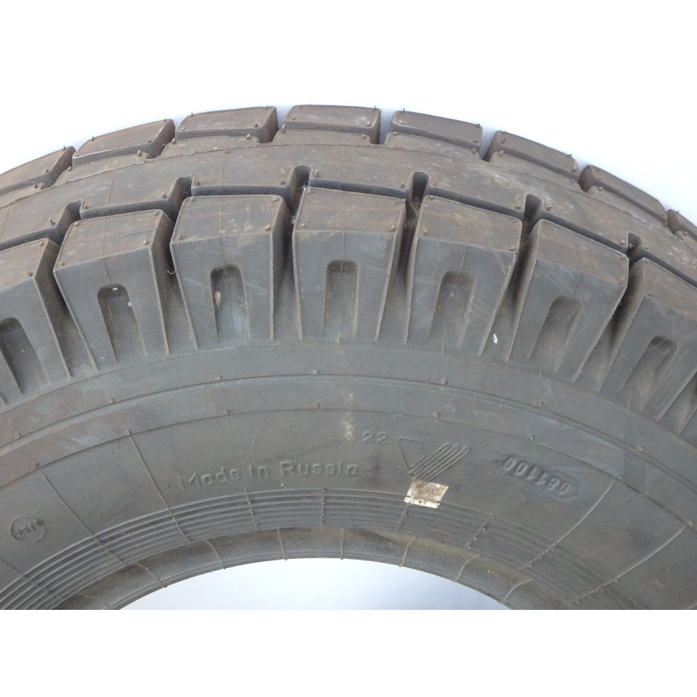 8.25-15 padanga pakrovėjui LF-268   Voltyre
